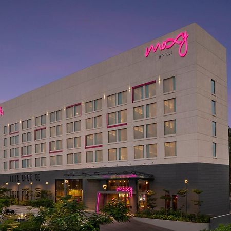Moxy Bengaluru Airport Prestige Tech Cloud Hotell Devanahalli Exteriör bild