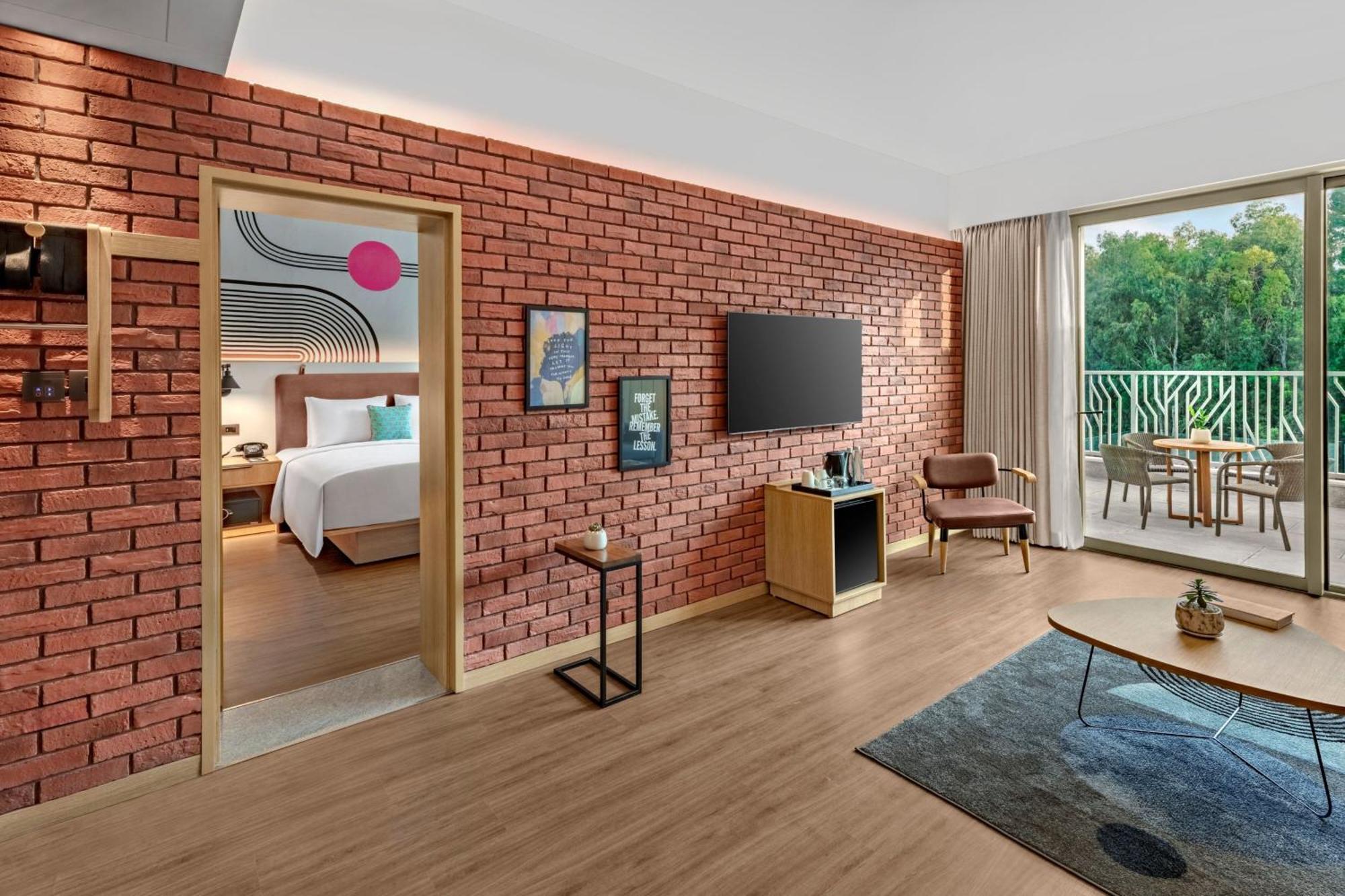 Moxy Bengaluru Airport Prestige Tech Cloud Hotell Devanahalli Exteriör bild