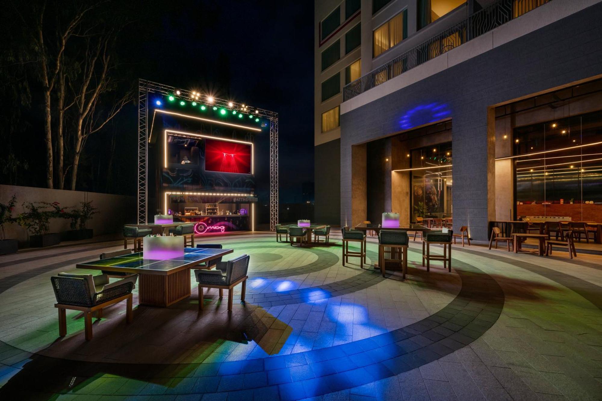 Moxy Bengaluru Airport Prestige Tech Cloud Hotell Devanahalli Exteriör bild