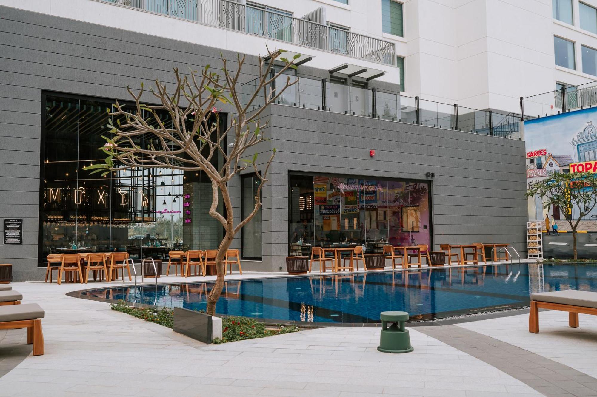Moxy Bengaluru Airport Prestige Tech Cloud Hotell Devanahalli Exteriör bild